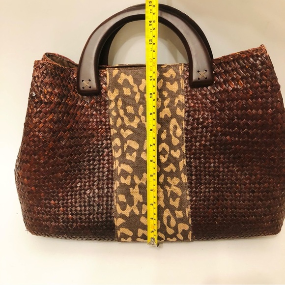 Elegant Brown Woven Tote with Leopard Accent - Picture 8 of 13